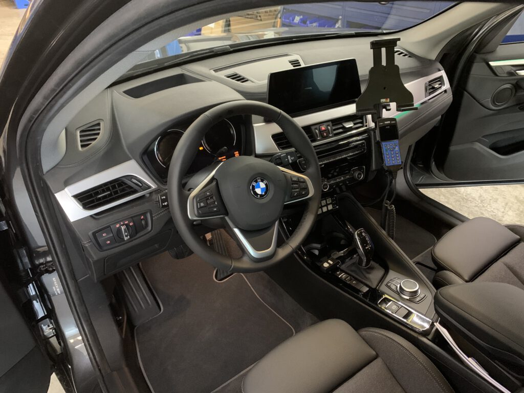 Innenansicht Verdeckter Kommandowagen BMW X3